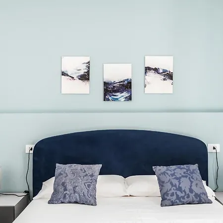 Apartments&rooms - Livelovetravel