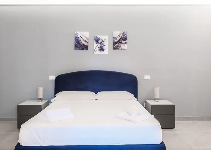 Apartments&rooms - Livelovetravel * Milazzo