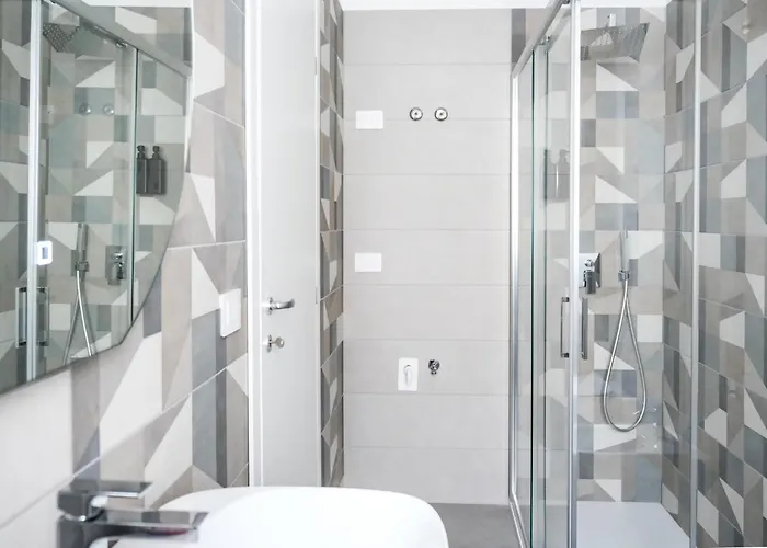 Apartments&rooms - Livelovetravel *